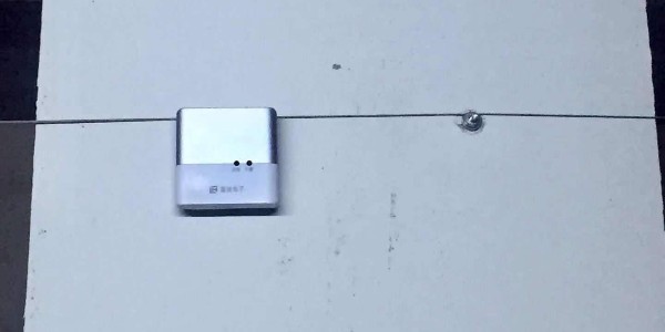 <i style='color:red'>车库一氧化碳浓度报警器安装高度</i>