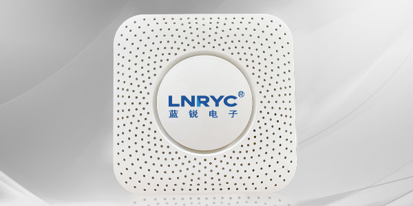 <i style='color:red'>室内环境空气质量监测系统</i>的作用是什么？